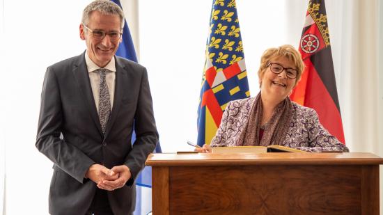 Troisième temps fort : la réception au Landtag, par le Président Hendrik Hering.