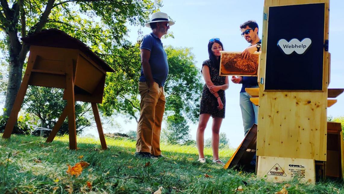 Festival des solutions écologiques 2021 : à Champforgeuil (71), on a pu adopter ou parrainer des abeilles grâce à Cowobee © Photo DR