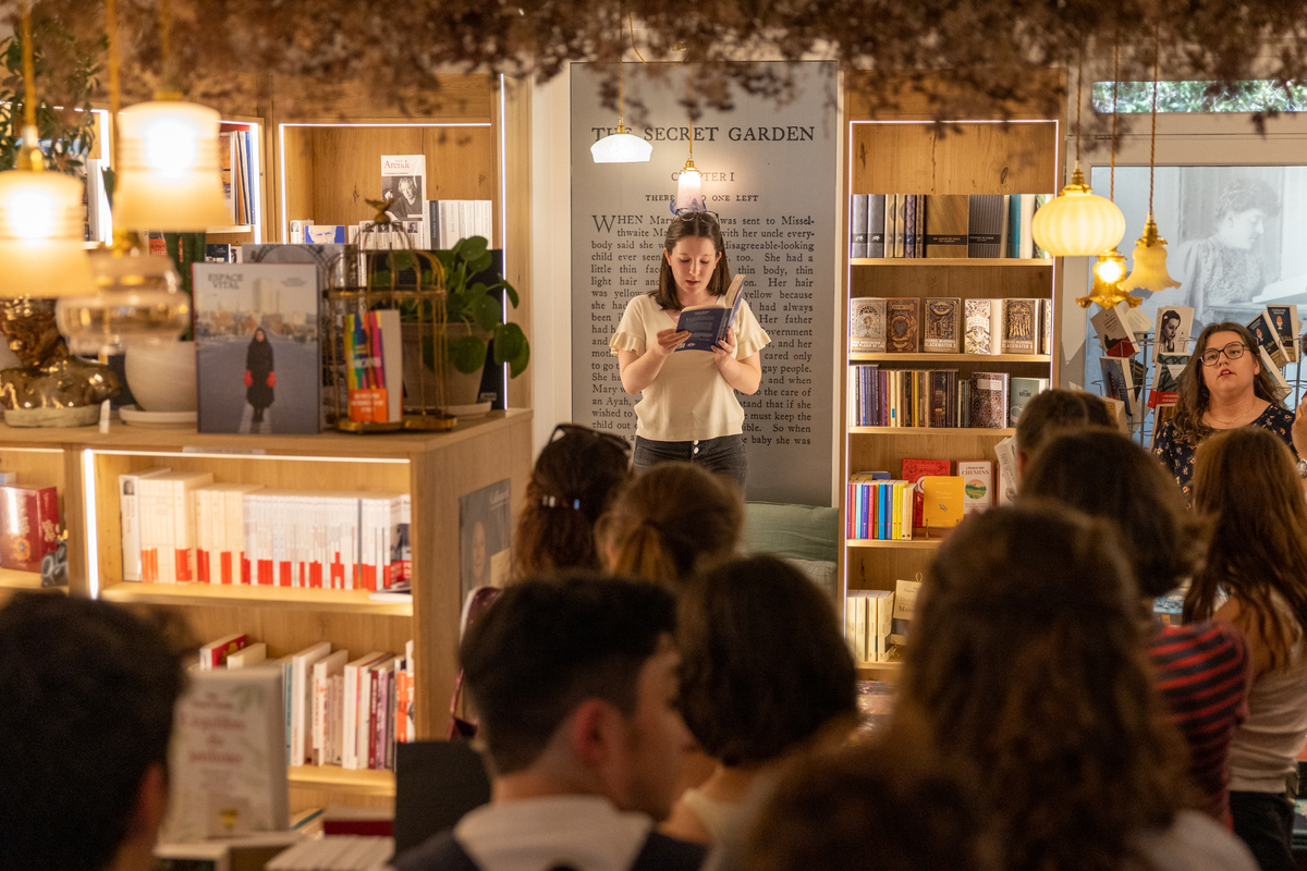 Lecture d'une élève lors de la remise des prix du concours de lecture « L’Echappée littéraire » 2023 à Cluny (71) - Photo Xavier Ducordeaux