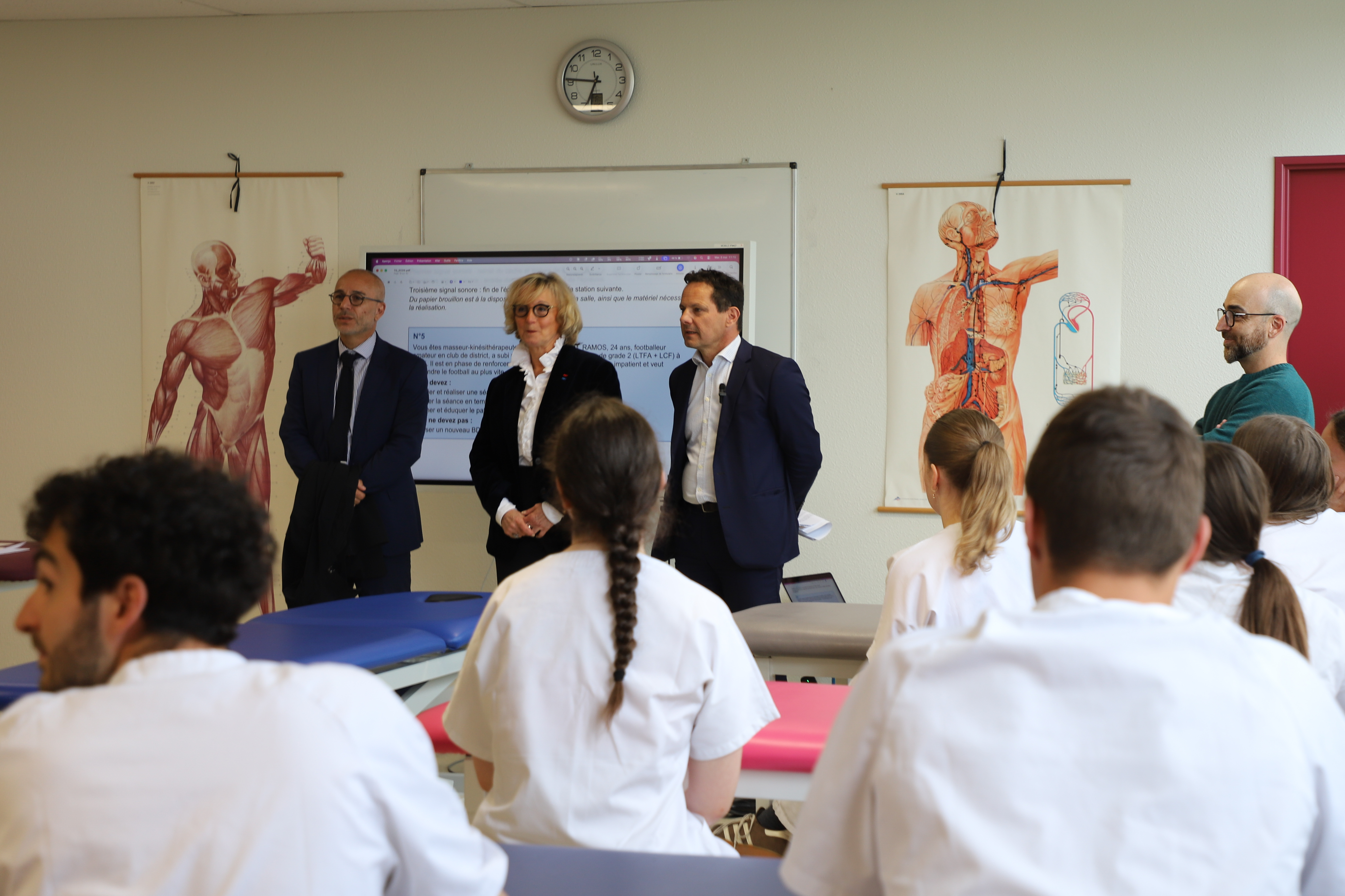 Visite du président de la Région Jérôme Durain à l’Institut de formation en masso kinésithérapie (IFMK) de Dijon - Photo Océane Lavoustet