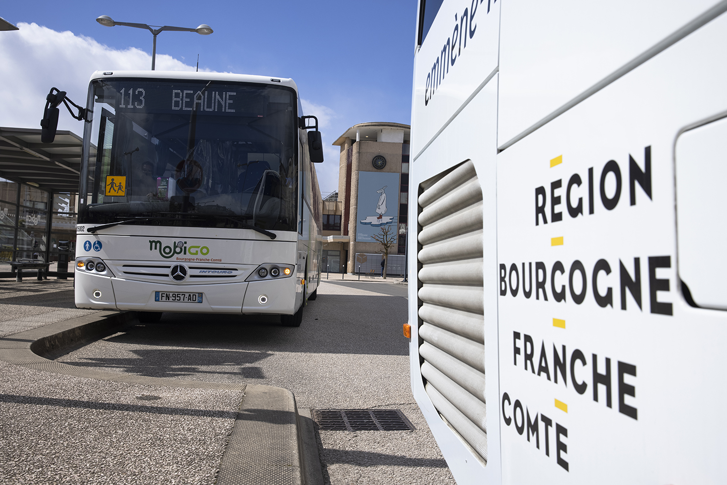 Car Mobigo en gare de Dijon - Photo David Cesbron