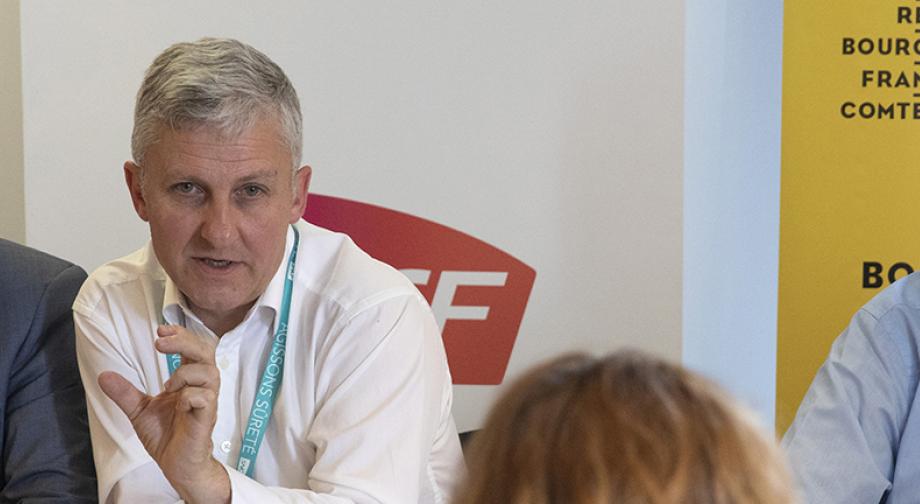 Présentation des différentes solutions pour acquérir de titres de transport TER par Michel Neugnot, 1er vice-président de la Région, et Eric Cinotti, Directeur régional SNCF Mobilités, mercredi 17 juillet 2019 - Crédit photo Région Bourgogne-Franche-Comté / David Cesbron