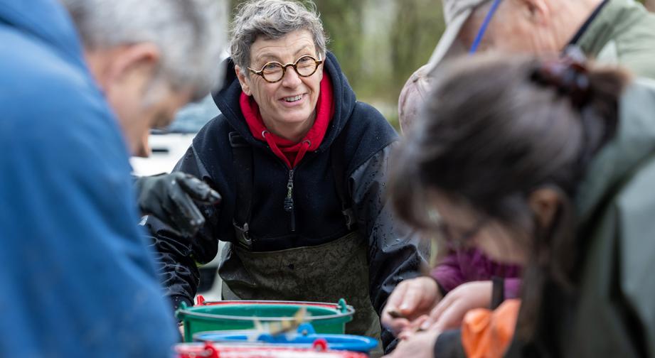 Christine Roubez, piscicultrice à Pleure (Jura), spécialisée dans l’élevage de carpes – Photo Xavier Ducordeaux