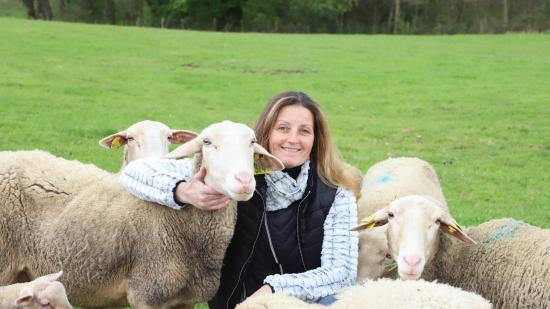 Sandrine Gouat, à la tête de L’élevage des Champs Lambert, à Auxelles-Haut (90) - Photo Christophe Bidal