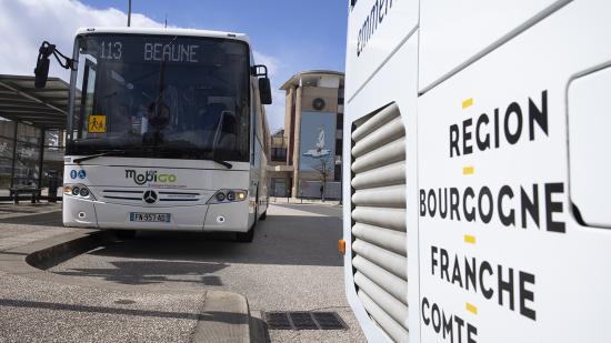 Cars Mobigo en gare de Dijon (21) - Photo David Cesbron