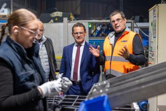 Jérôme DURAIN, en déplacement dans l’Yonne et le Jovinien, mercredi 24 septembre 2025 - Photo Xavier DUCORDEAUX