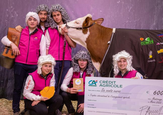 Tom, Maxime, Victor, Adrien, Eva et Noéline : des graines d’agriculteurs, des graines de champions ! - Crédit photo Xavier Ducordeaux