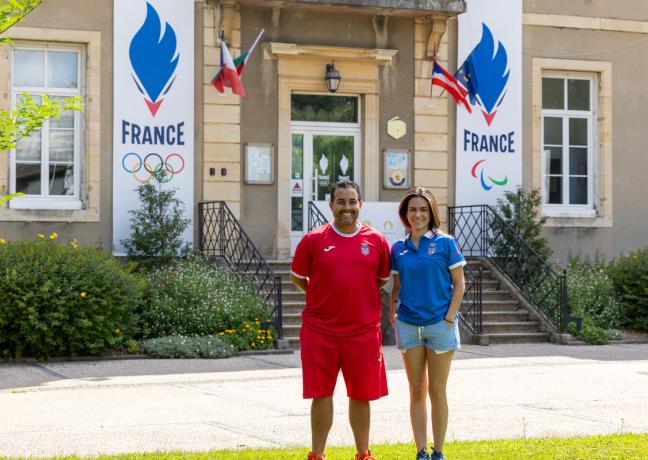 Daniel Caballero et Krystal Cruz, les deux coordinateurs du bureau du comité olympique - Crédit Xavier Ducordeaux