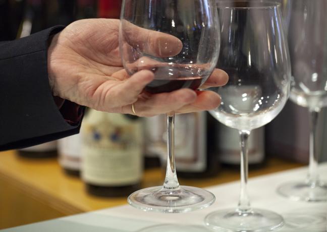 Vin de Bourgogne - Crédit David Cesbron