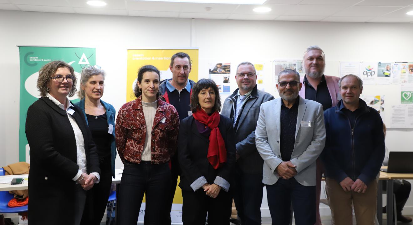 Les partenaires et Isabelle Liron, vice-présidente à la Formation professionnelle des demandeurs d’emploi de la Région. Crédit Océane LAVOUSTET / Région Bourgogne-Franche-Comté